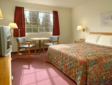 Days Inn By Wyndham Fremont Rom bilde